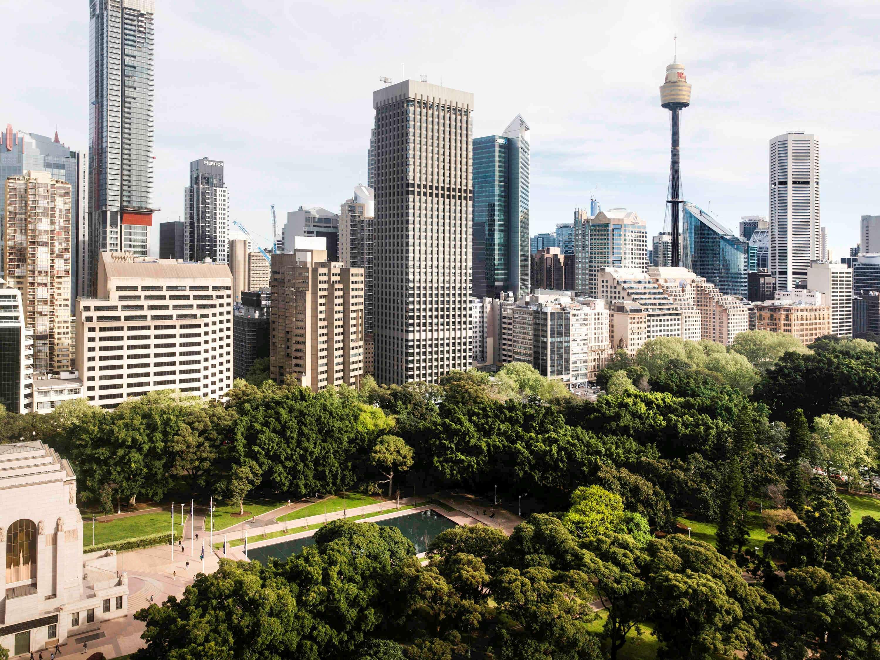 Отель Pullman Sydney Hyde Park Экстерьер фото