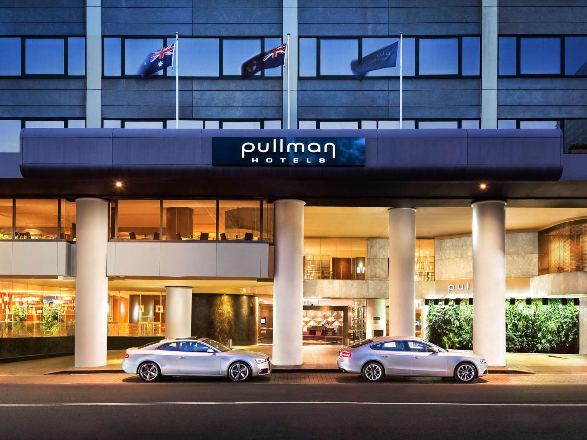 Отель Pullman Sydney Hyde Park Экстерьер фото